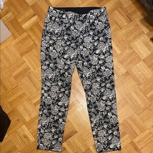 Ann Taylor Navy and White Floral Pants